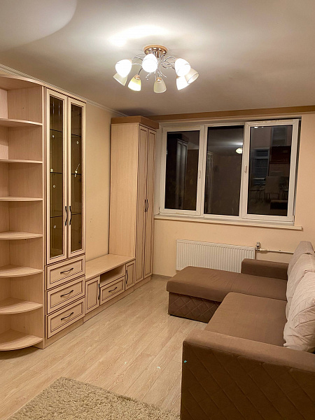 Химки, мкр-н Сходня, ул. Папанина, д. 8