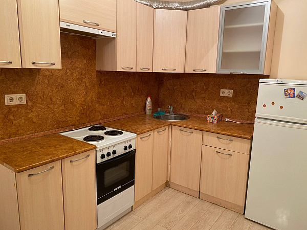 Химки, мкр-н Сходня, ул. Папанина, д. 8